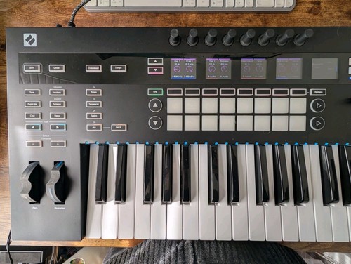 Novation sl49 mkiii midi - mkiii,
