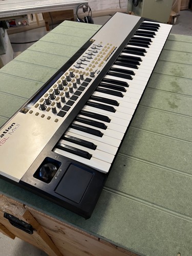 Novation 61sl mkii - novation,