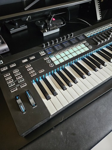 Novation sl49 mkiii midi - novation,